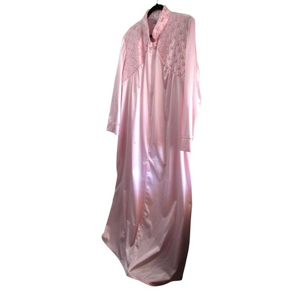 Lady Camille 1X Pink Satin Zip Front Floral Embroidered Quilted Yolk EUC - Picture 1 of 16